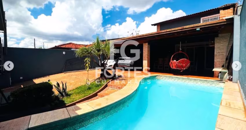 Casa Para Locação Comercial ou Residencial, 04 Quartos Sendo 02 Suítes, Varanda Gourmet com Piscina, 300 m², Jardim Califórnia