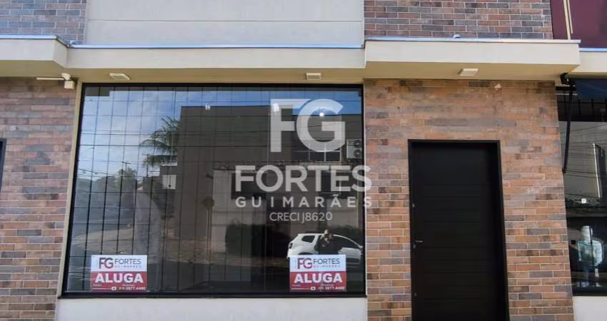 Salão/ Loja Comercial 41m² sendo salão em vão livre com aproximadamente 29m² (5,25x5,50), ao lado e com vista para avenida Maria Tereza Braga Cerri;