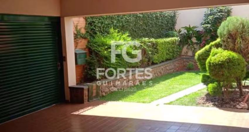 Casa 4 Quartos com 266 m² de área construída no Bairro Centro!