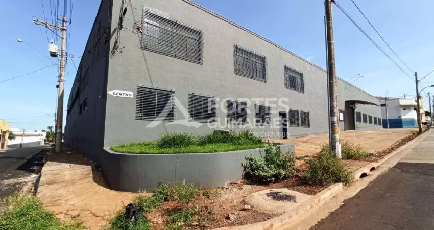 Galpão com 2500 m² no Bairro Vila Carvalho!