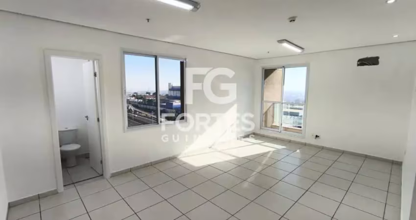 Sala comercial com 57m² sendo 2 salas + recepção, ao lado do fórum e justiça federal;