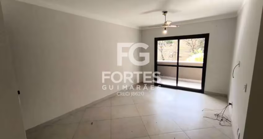 Apartamento 122m² com 3 quartos sendo 1 suíte, com armários e ventiladores de teto;
