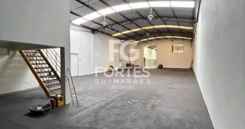Galpão no bairro parque industrial tanquinho com 300 m² de área construída!