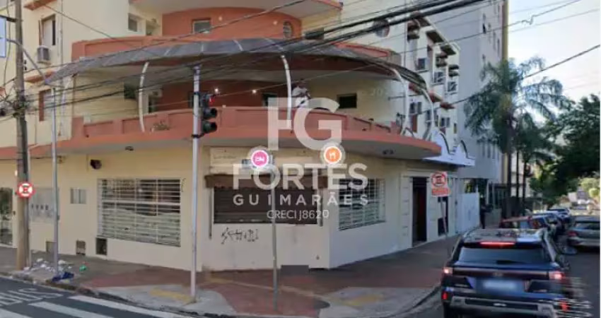 Imóvel comercial de esquina, 02 salões ideais para padarias e restaurantes, 326 m², centro