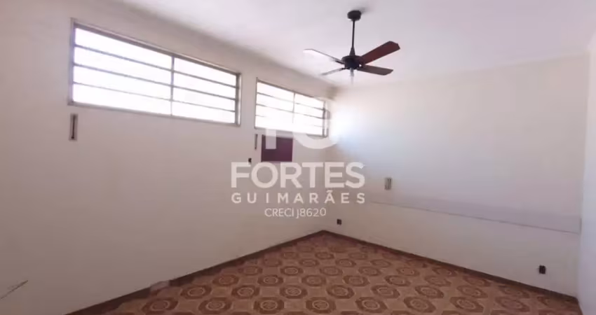 Casa no bairro da vila seixas de 3 quartos com 376 m² de área construída!
