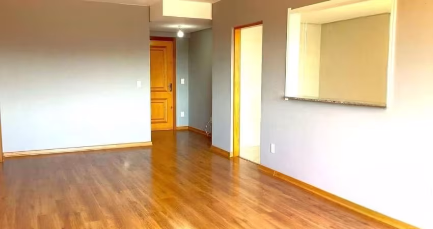 Apartamento 3 dormitórios, sendo 1 suíte | Sacada com  Churrasqueira | Bairro Cristal | Zona Sul de Porto Alegre-RS.