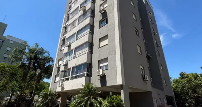 Apartamento andar alto, todo reformado (57m²) no condominio plaza cristal | 02 dormitórios e lazer completo!