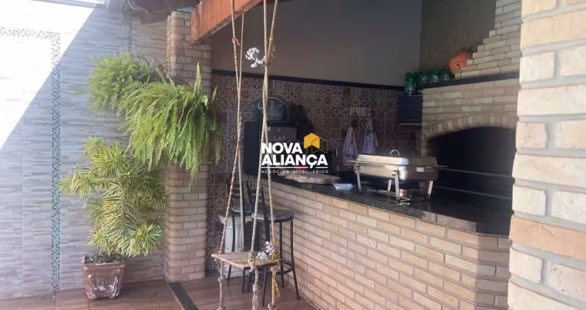 Casa com 4 quartos à venda no Núcleo Habitacional Silvério Cartafina, Uberaba 