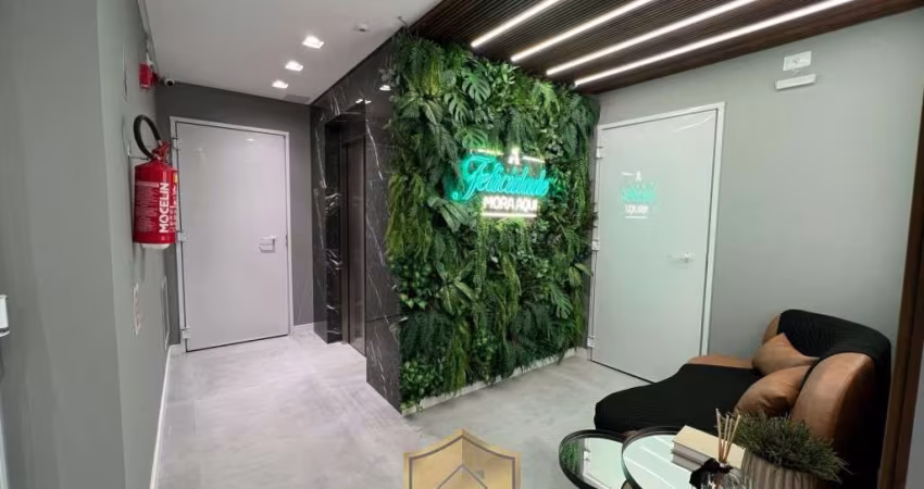 APARTAMENTO PARCIALMENTE MOBILIADO