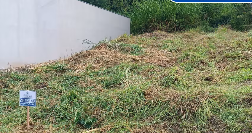 OPORTUNIDADE! TERRENO NO VALE DAS HORTÊNSIAS EM ITAJUBÁ, MG