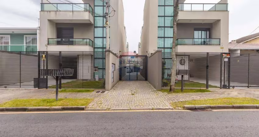 Sobrado à venda, 186m², com 3 Suítes, 2 Vagas, Jardim das Américas - Curitiba/PR