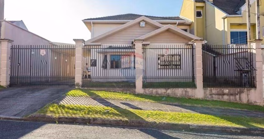 Casa para venda em Atuba de 276.00m² com 4 Quartos, 1 Suite e 7 Garagens