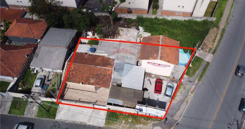 Casa para venda em Jardim Benfica de 120.00m² com 2 Quartos, 1 Suite e 3 Garagens