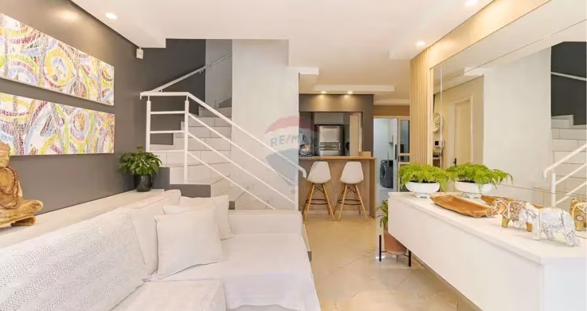 Sobrado condomínio ecoville, 3 quartos, 1 suíte máster com closet, churrasqueira e piscina.