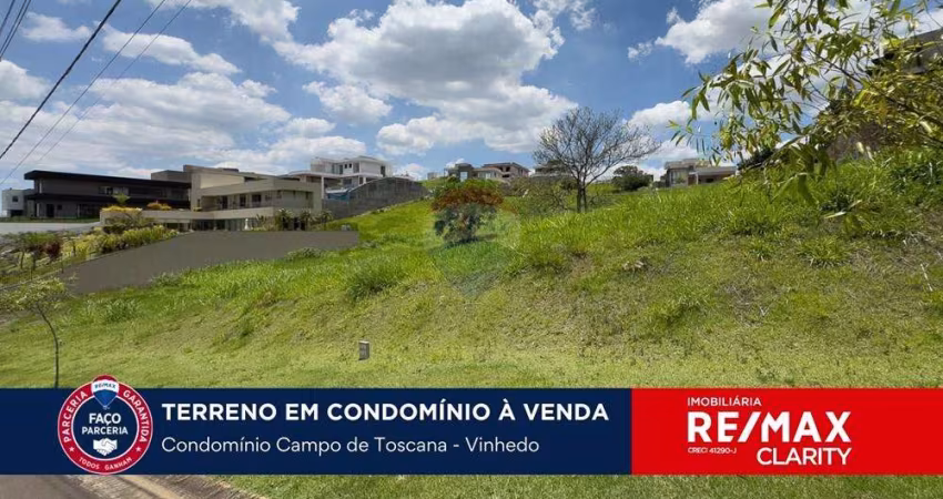 Terreno em Vinhedo no Condomínio Campo de Toscana 1.600 m2