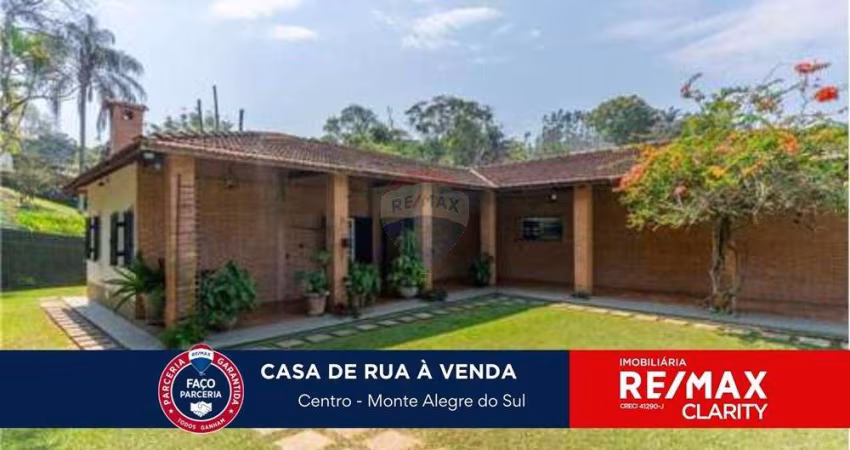 Sítio com 28.722m²(1,19 Alqs.) Refúgio com completa estrutura de lazer e descanso. Beleza e funcionalidade em meio a natureza.