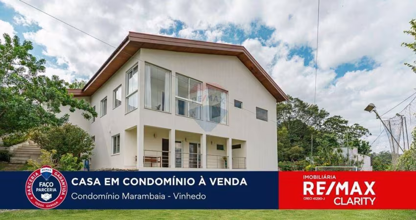 Casa de Condomínio com 5 Quartos e 6 banheiros à Venda, 441 m² por R$ 2.150.000