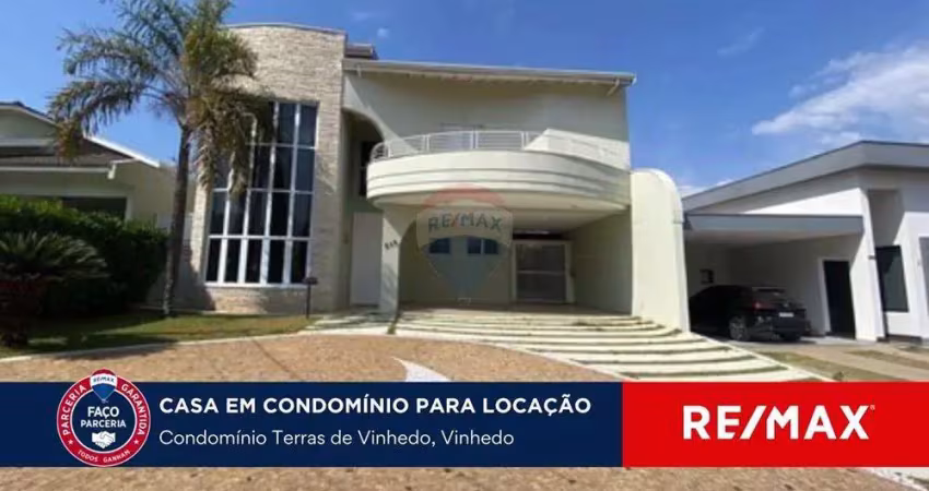Aluga-se casa com 3 suítes e piscina no condomínio terras de vinhedo