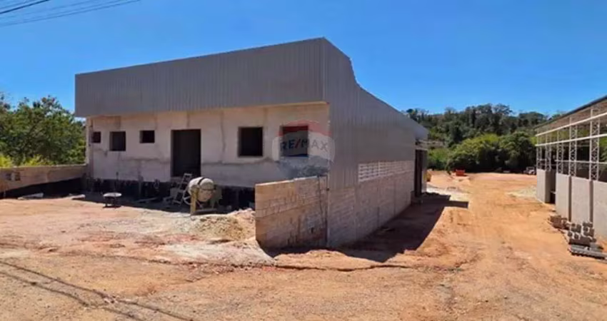 Galpão novo p/ locação em louveira - estrategicamente!