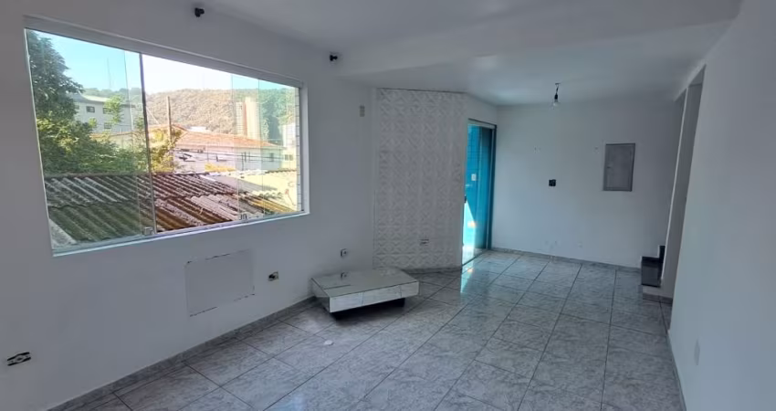 Casa Duplex com Sacada para Alugar, 03 Dorm. Vila Votorua, São Vicente SP