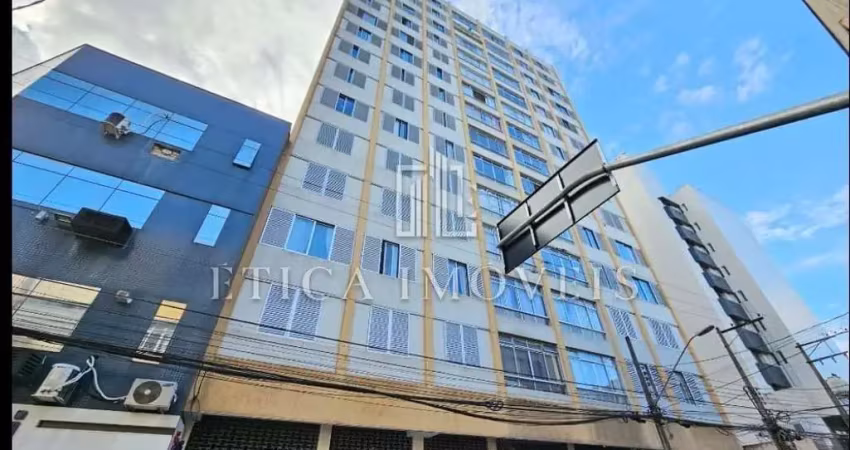 Apartamento com 3 quartos para alugar na Rua Marechal Deodoro, 1115, Centro, Curitiba
