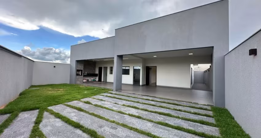 Casa nova, imóvel moderno e pronto para morar.