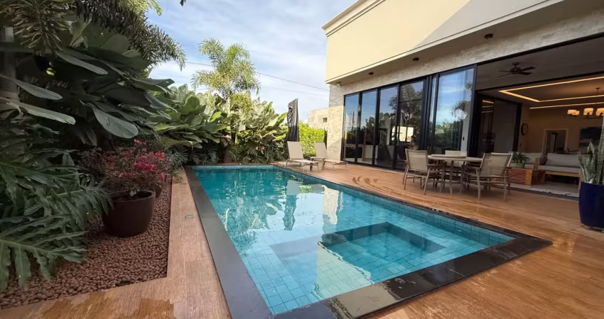 Casa com 4 quartos à venda no Residencial Vale das Araras, Rio Verde 