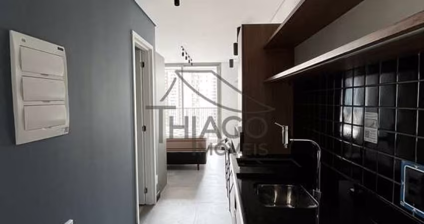 Studio novo com sacada e mobiliado de 25m² para locação, localizado no bairro do Tatuapé, São Paulo