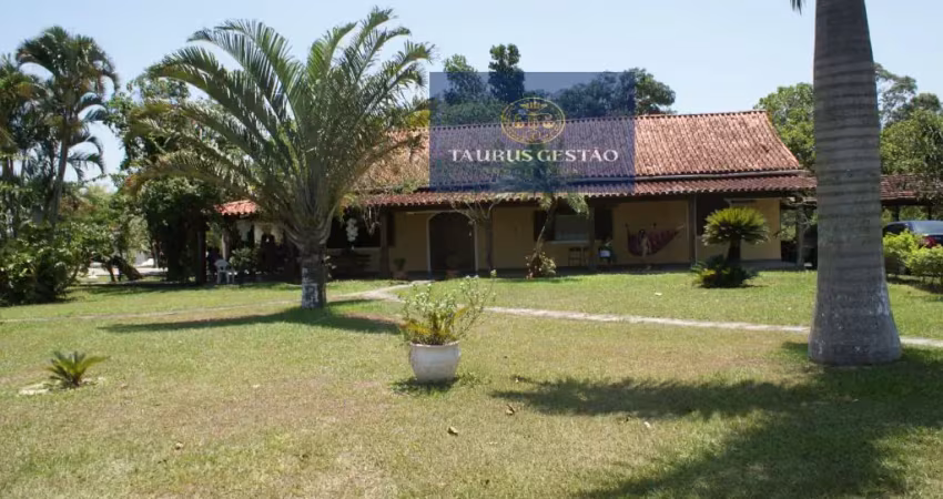 Chácara / sítio com 4 quartos à venda em Santa Cruz, Rio de Janeiro 