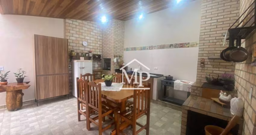 Casa com 3 dormitórios à venda, 180 m² por R$ 650.000,00 - Vila Cleto - Itu/SP