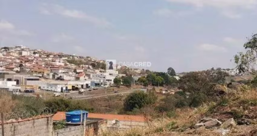 Excelente oportunidade de terreno com 324m² em Varginha/MG