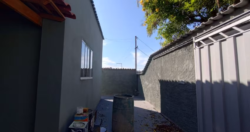 Casa com quintal e suíte - Imaculada Conceição - Varginha/MG