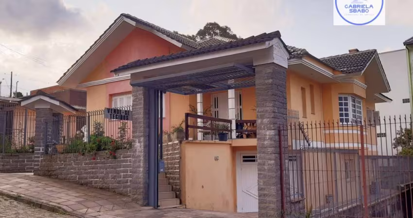 Excelente casa localizado no Bairro Ana Rech em Caxias do Sul.
