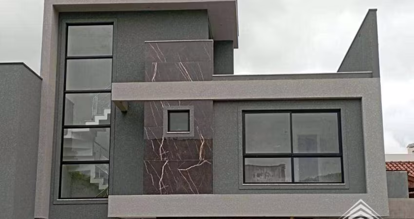 Sobrado com 3 dormitórios à venda, 144 m² por R$ 975.000,00 - Bacacheri - Curitiba/PR