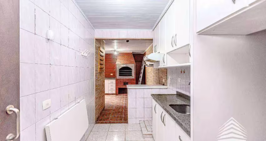 Casa a venda no alto boqueirão, 3 dormitórios, 2 vagas de garagem,