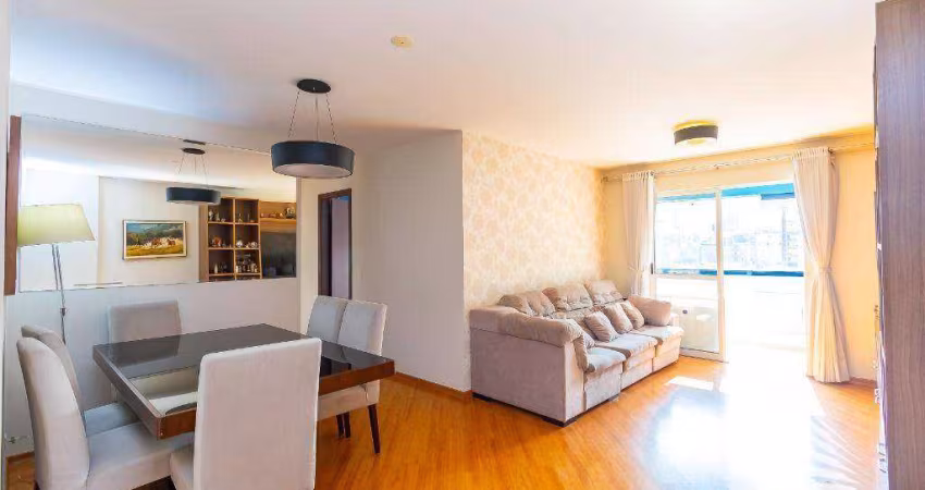 Apartamento a venda no Água Verde, 3 dormitórios, 2 vagas de garagem, face NORTE, muito bem localizado