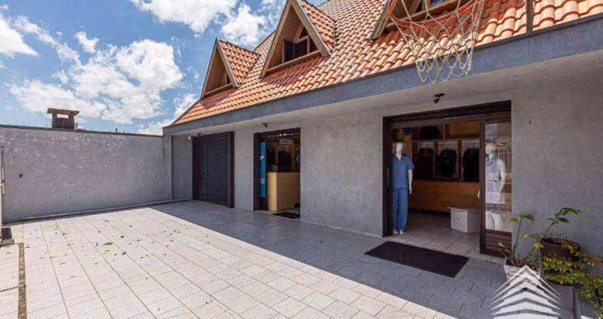 Casa comercial a venda Novo Mundo, 5 dormitórios, 5 vagas de garagem, triplex residencial e comercial