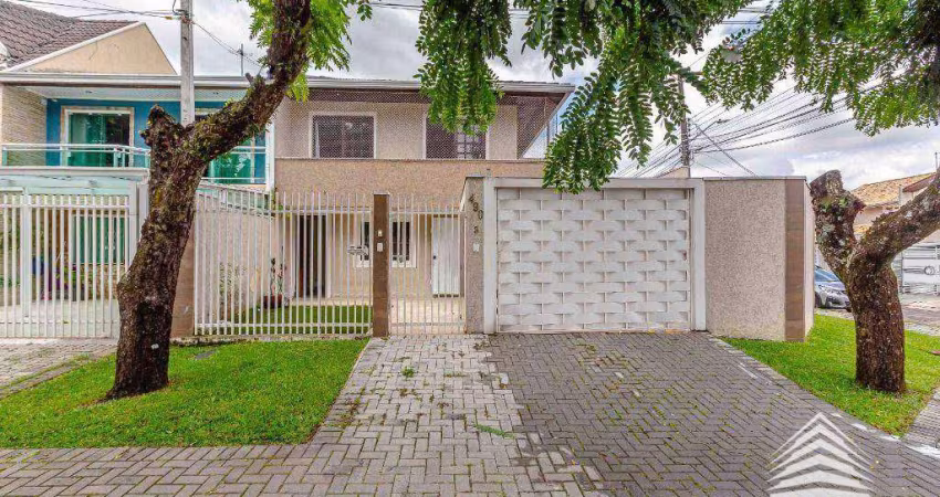 Casa à venda no Uberaba, 5 quartos sendo 2 suítes, 4 vagas de garagem