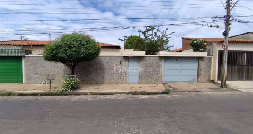 Casa Residencial à venda, no bairro Vermelha, Teresina/PI
