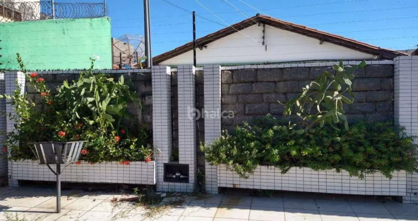 Casa à venda, no bairro Aeroporto, Teresina/PI