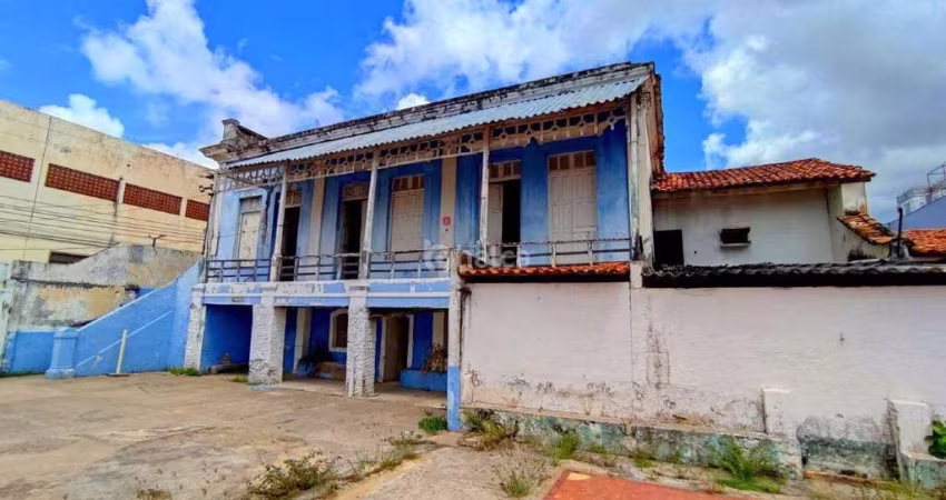 Casa Comercial à venda, no bairro Centro, Teresina/PI