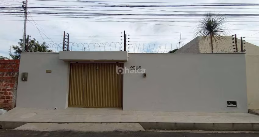 Casa Residencial à venda, no bairro Horto, Teresina/PI