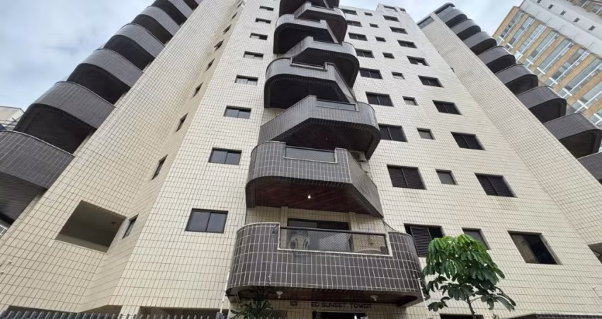 Aconchegante apartamento a 80 metros da praia.