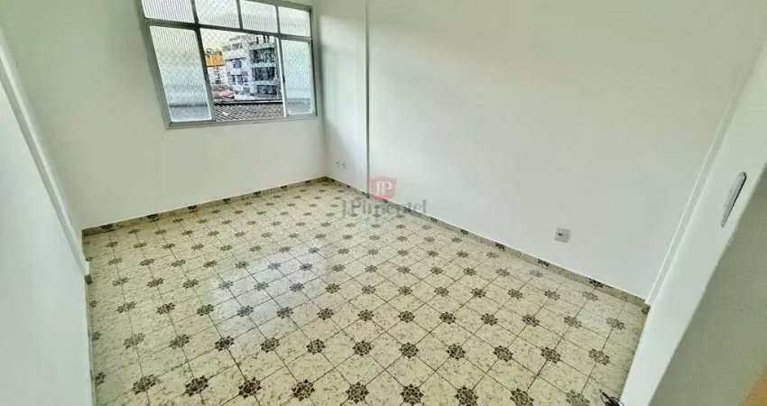 Apartamento a venda em jardim camburi, proximo a praia, com tamanho impar.