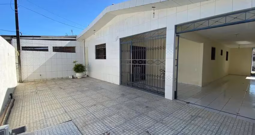 Casa com 4 quartos à venda na Rua Pedro Ivo de Paiva, 111, Cristo Redentor, João Pessoa
