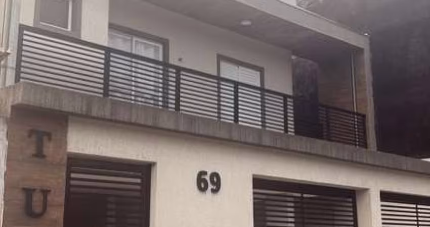 Casa 2 dormitórios para Locação em Praia Grande, Canto do Forte, 2 dormitórios, 1 banheiro, 1 vaga