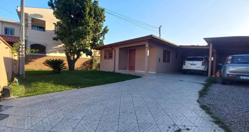 Casa com amplo terreno a venda na Ponte do Imaruim.
