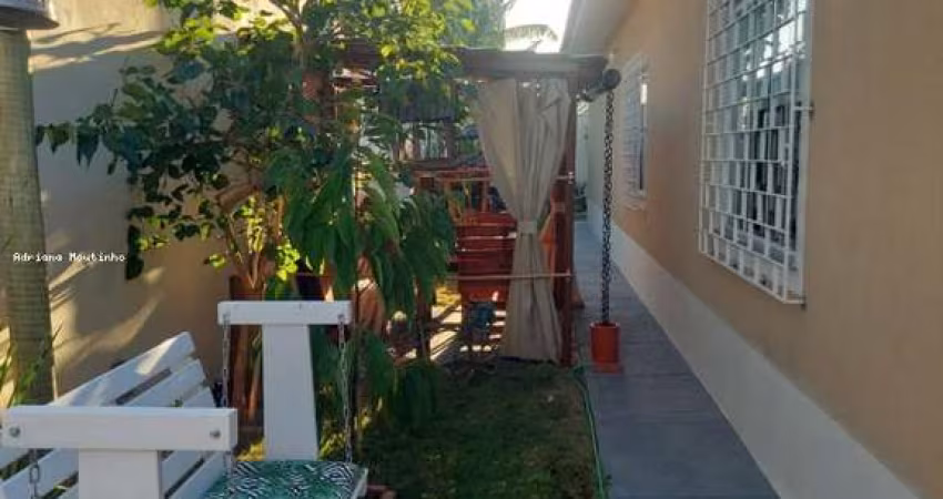 Casa para Venda em Saquarema, Porto da Roça II (Bacaxá), 2 dormitórios, 1 suíte, 2 banheiros, 2 vagas