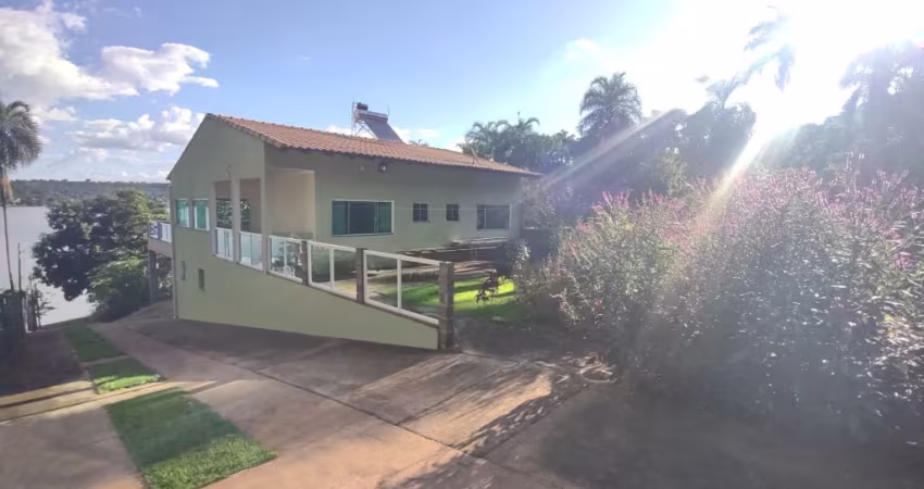 Chácara Moderna à Beira da Represa - Uberlândia/MG