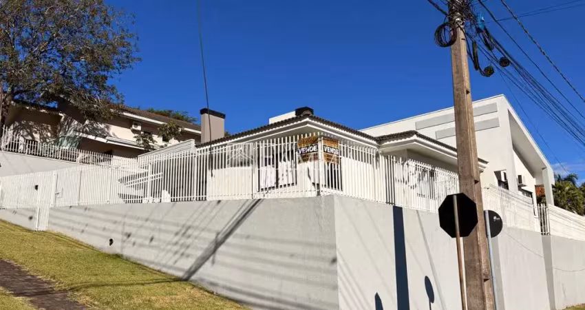 Casa de esquina semimobiliada à venda no bairro la salle em pato branco pr